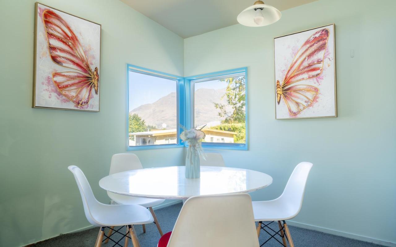 Central Location Spacious House And Walk To Town 3 Minutes ควีนส์ทาวน์ ภายนอก รูปภาพ