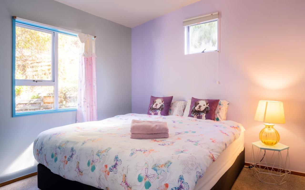 Central Location Spacious House And Walk To Town 3 Minutes ควีนส์ทาวน์ ภายนอก รูปภาพ